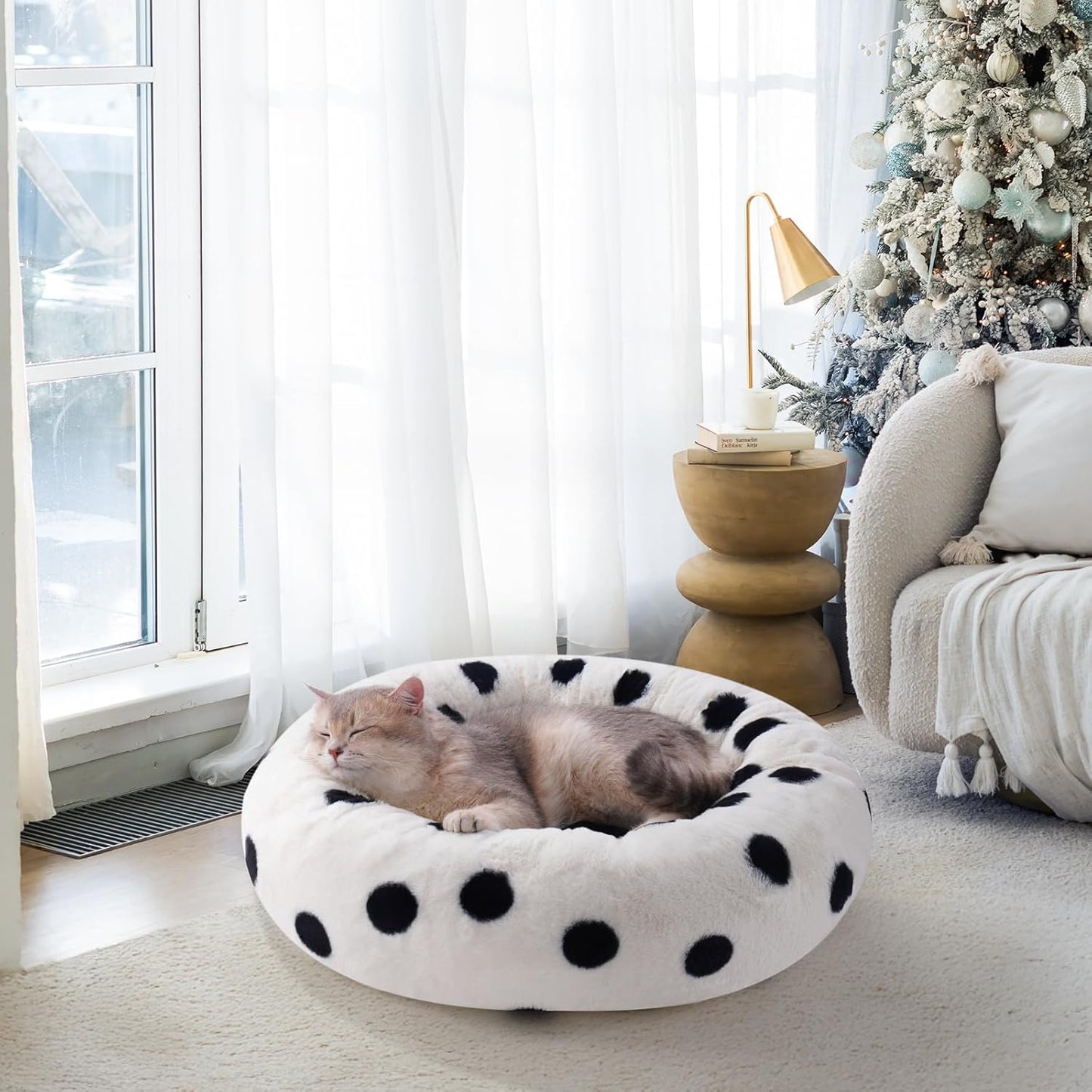 Donut Cat Bed – Plush Round Washable Pet Bed with Non-Slip Bottom