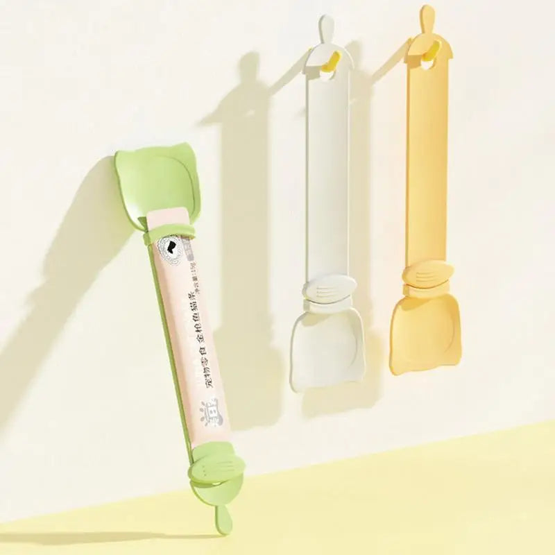 Cat Strip Squeeze Spoon – Reusable Lickable Treat Feeder for Cats