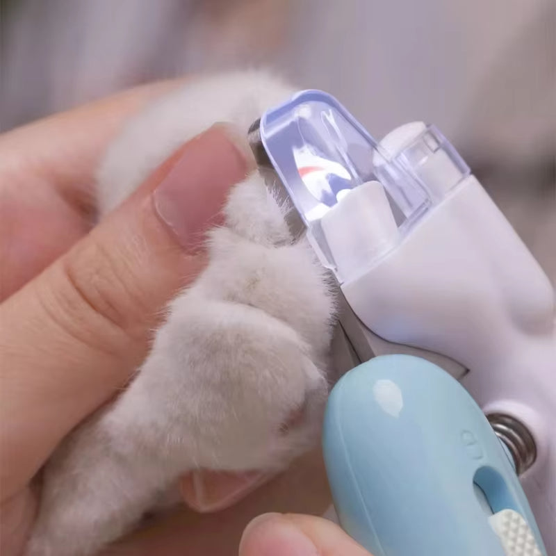 Labor-Saving Pet Nail Clippers