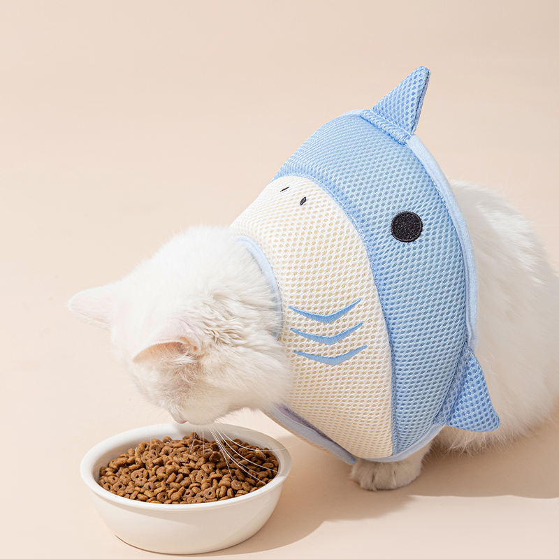 Comfortable Elizabethan Cone for Cats & Puppies