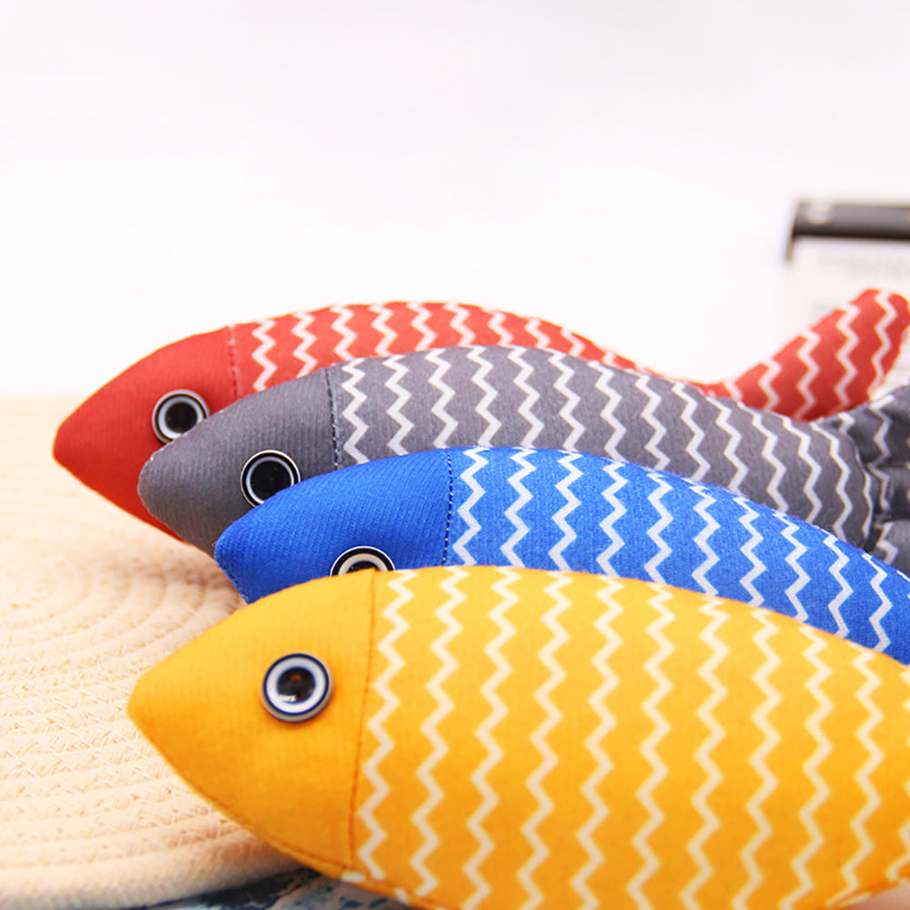 Burlap Fish Catnip Toy – Crinkle Kicker for Indoor Cats