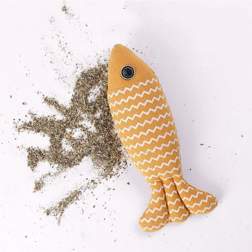 Burlap Fish Catnip Toy – Crinkle Kicker for Indoor Cats